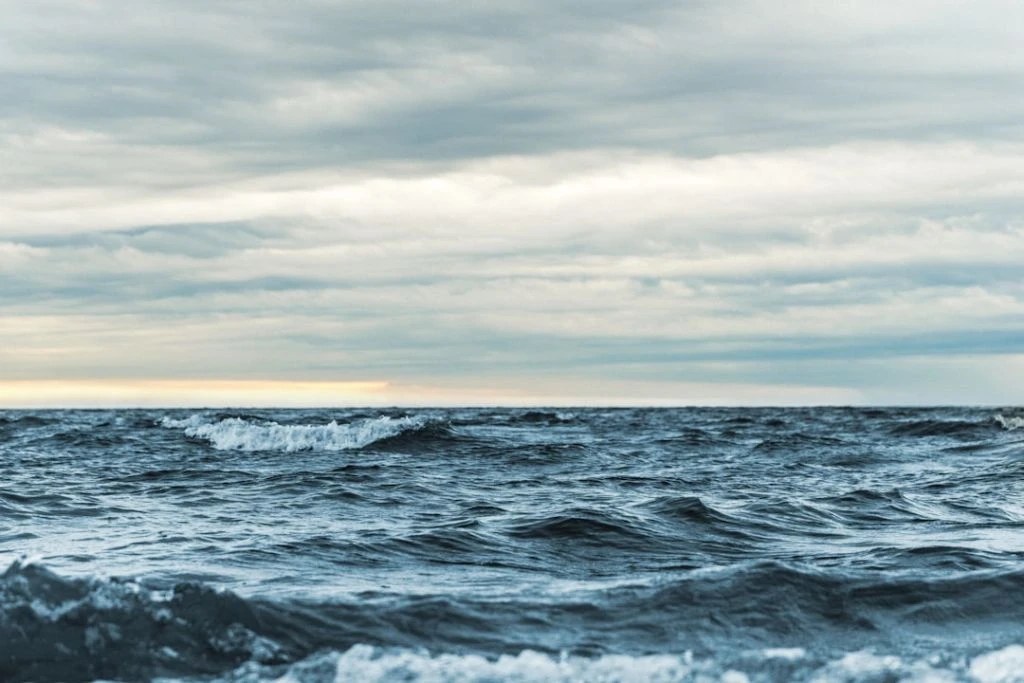 Вода у світовому океані ще ніколи не була такою теплою: що почалося