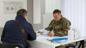 ТЦК мобілізував чоловіка, якого раніше виключили з обліку: суд скасував призов