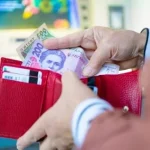 Пенсію можуть призупинити через неактивну картку: кого стосується правило шести місяців